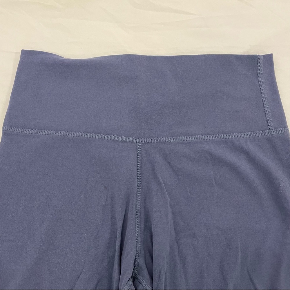 Nike Yoga‎ Blue Biker Shorts Size Large - Picture 3 of 7